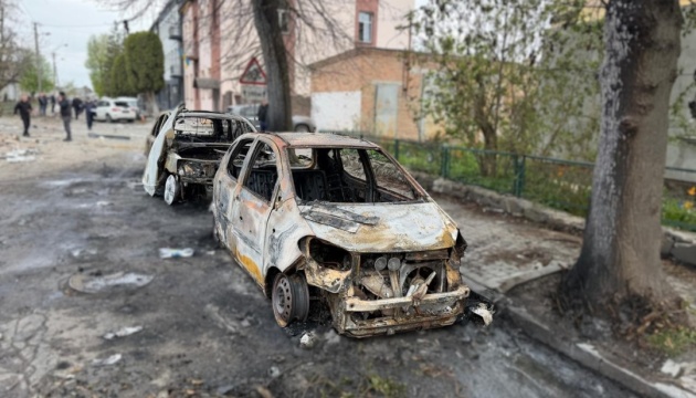 На Рівненщині внаслідок атаки РФ поранені п'ятеро людей, пошкоджена цивільна …
