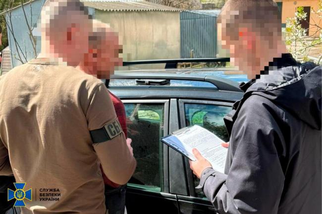 На Рівненщині військовослужбовець продавав "тилові" посади
