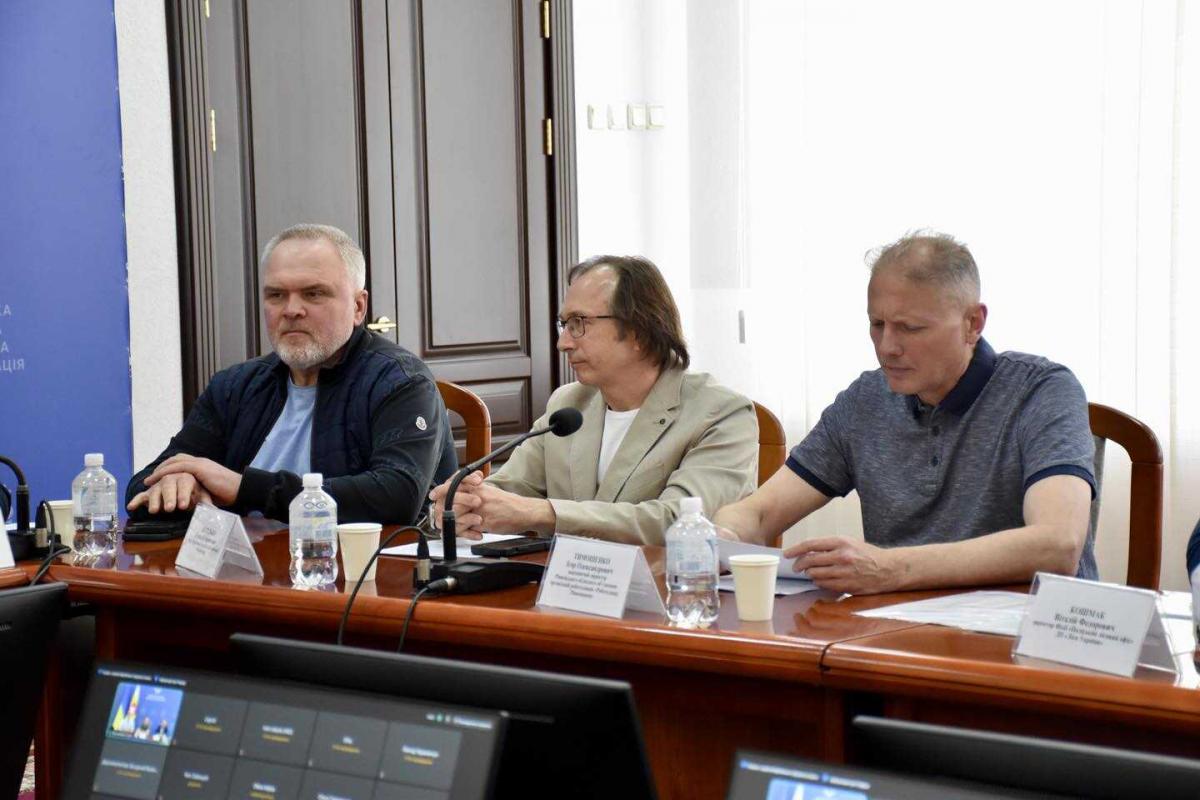 На Рівненщині обговорили стратегію розвитку деревообробки та меблевої промисловості