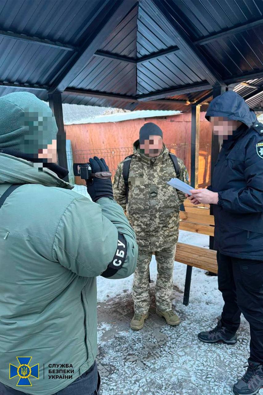 На Рівненщині судитимуть військового, якого підозрюють у торгівлі «тиловими» посадами