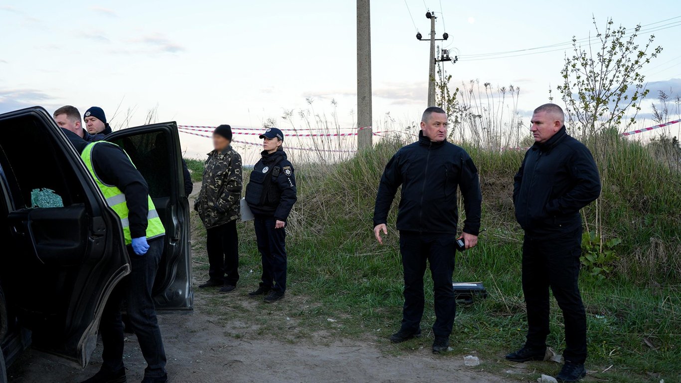 На Рівненщині чоловік відкрив вогонь по ТЦК і поліції: його …