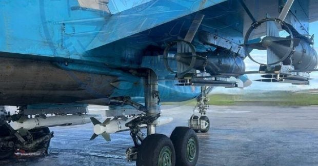 На Су-34 росіяни почали чіпляти одразу 6 КАБів: які наслідки …