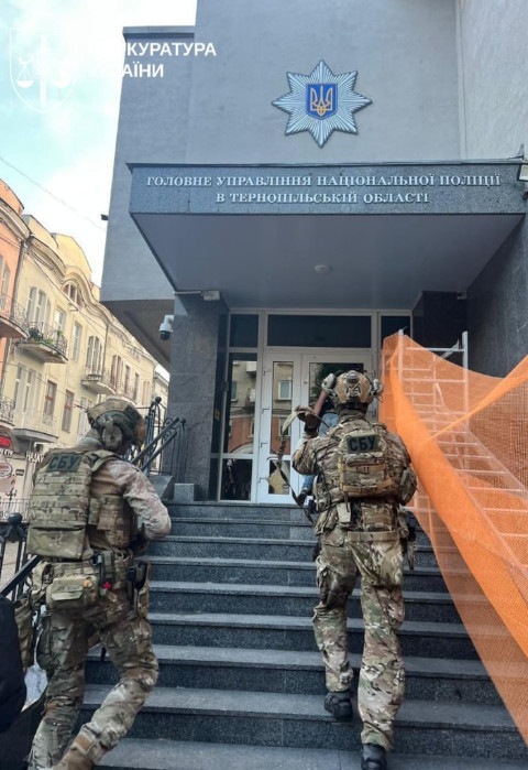 На Тернопільщині викрили схему прикриття «порноофісів» за участю поліцейських