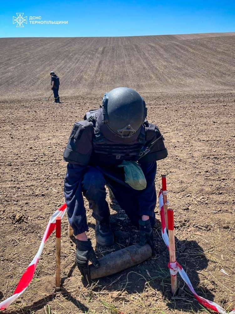 На Тернопільщині виявили три боєприпаси часів Другої світової війни