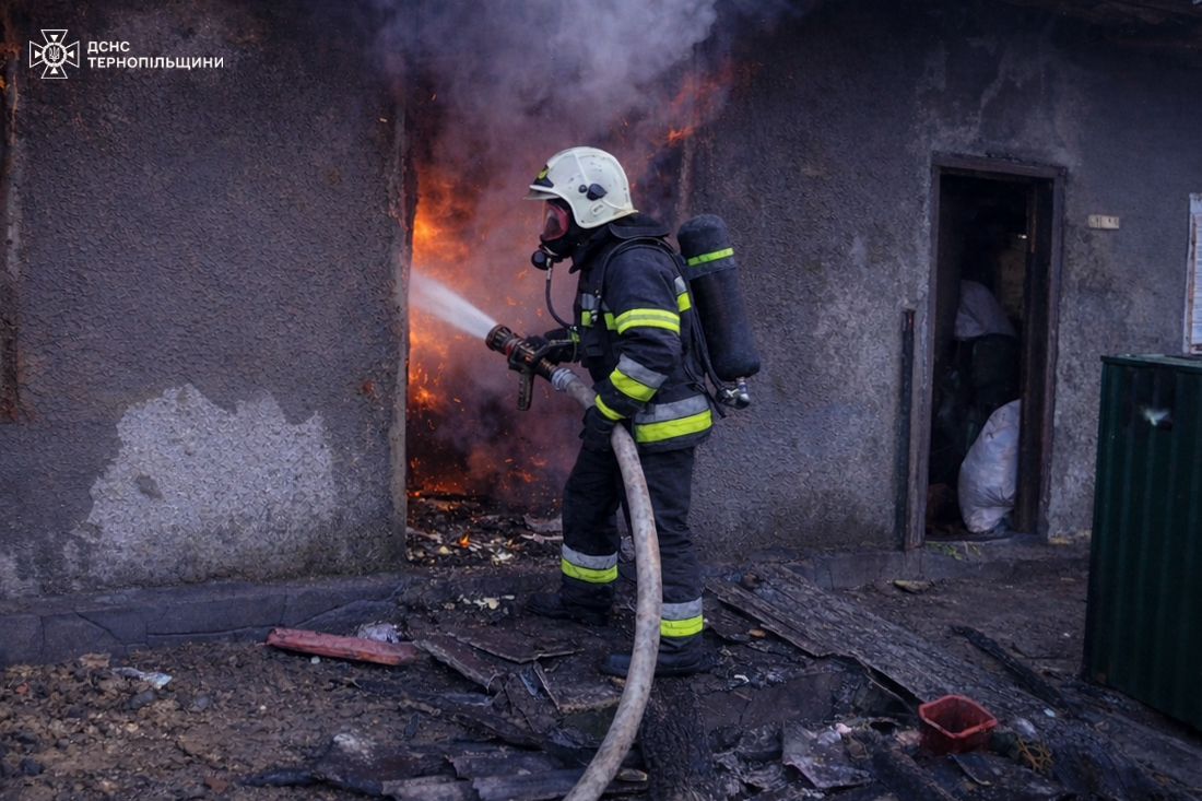 На Тернопільщині горів житловий будинок