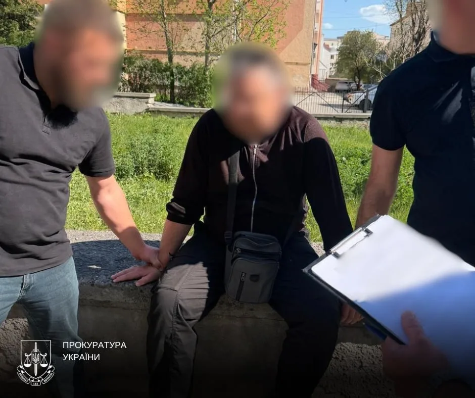 На Тернопільщині підполковника затримали на хабарі за переведення військового в …