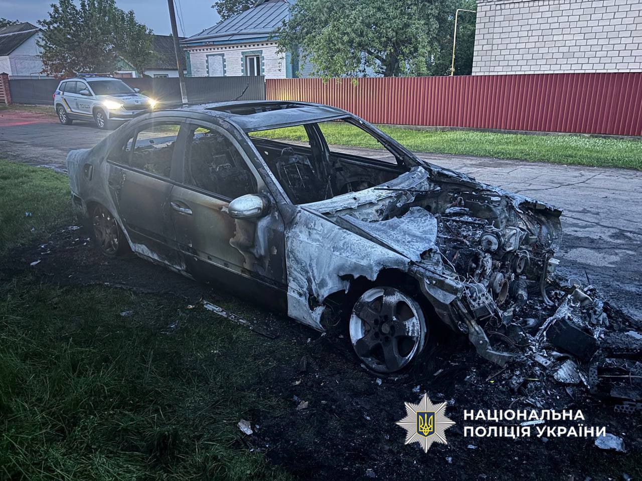На Уманщині невідомі підпалили автомобіль місцевій жительці