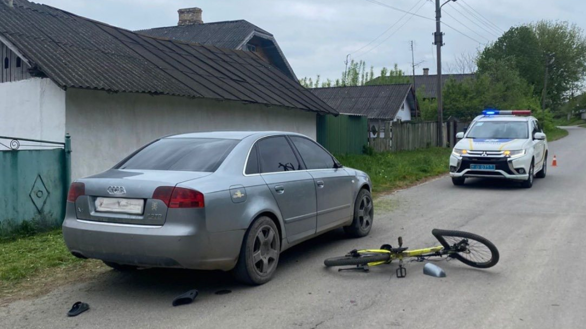 На Франківщині автомобіль травмував неповнолітнього велосипедиста