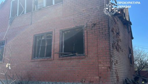 Росіяни вдарили ракетою по Безлюдівці на Харківщині: перші кадри руйнувань