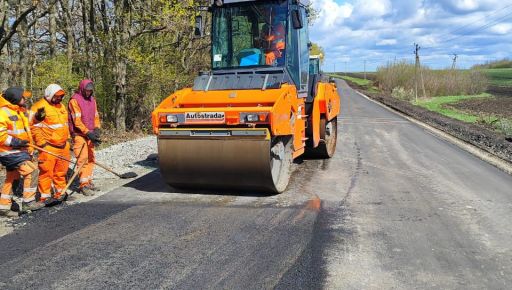 На Харківщині ремонтують ключові траси для потреб оборони: виконано робіт …
