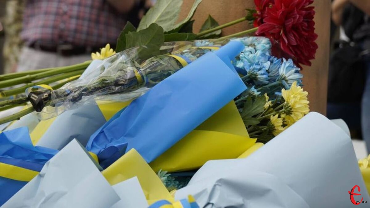 На Хмельниччині попрощалися з двома воїнами, які донедавна вважалися безвісти …