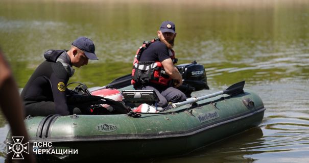 На Черкащині у ставку знайшли тіло хлопця, якого шукали майже …
