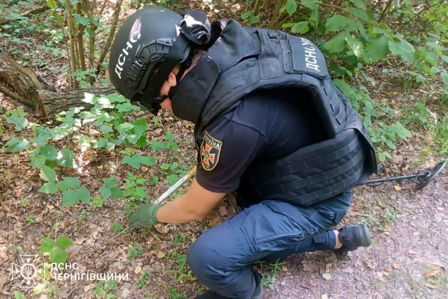 На Чернігівщині за добу сапери виявили майже 20 вибухонебезпечних предметів