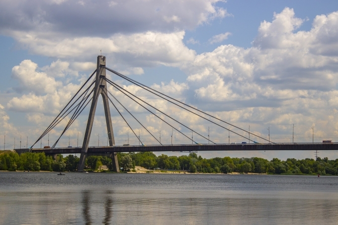 На вихідні у столиці частково обмежать рух Північним мостом