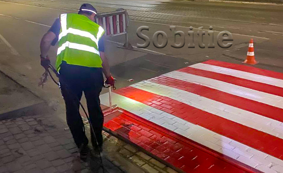 На дорогах та пішохідних переходах Кам’янського оновлюють розмітку