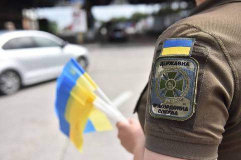 На кордоні з Польщею – черги з 20 авто