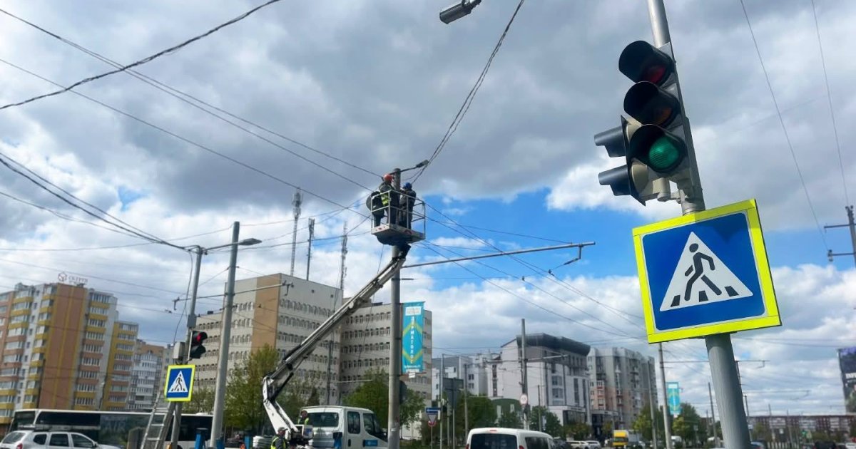 На одному з перехресть Львова на кілька днів вимкнуть світлофори …
