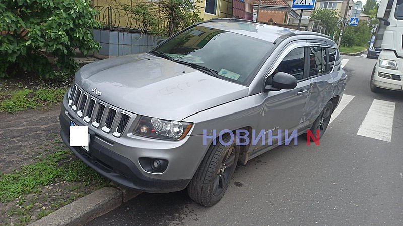 На перехресті в Миколаєві сталася ДТП: утворився затор