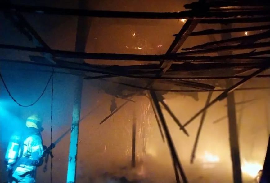 На фермі в Івано-Франківському районі сталася пожежа, без постраждалих