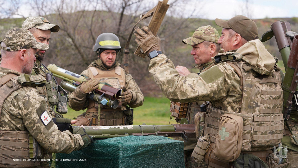 На червень запланований старт армійської реформи від Міноборони – Зеленський