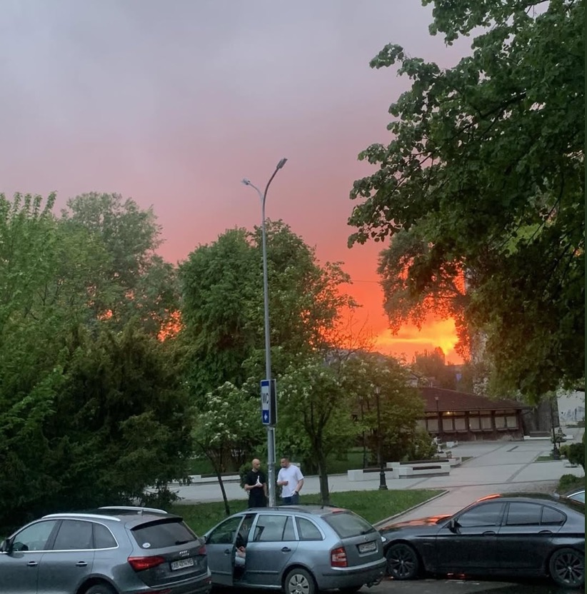 Неймовірний захід сонця у Житомирі. ФОТО
