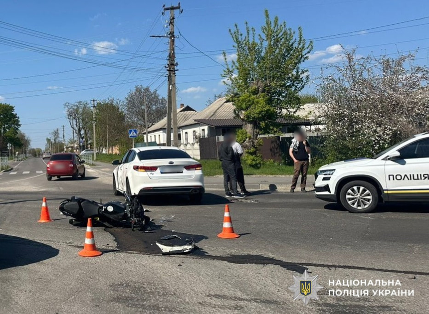 Неповнолітній мотоцикліст травмувався у ДТП в Олександрії