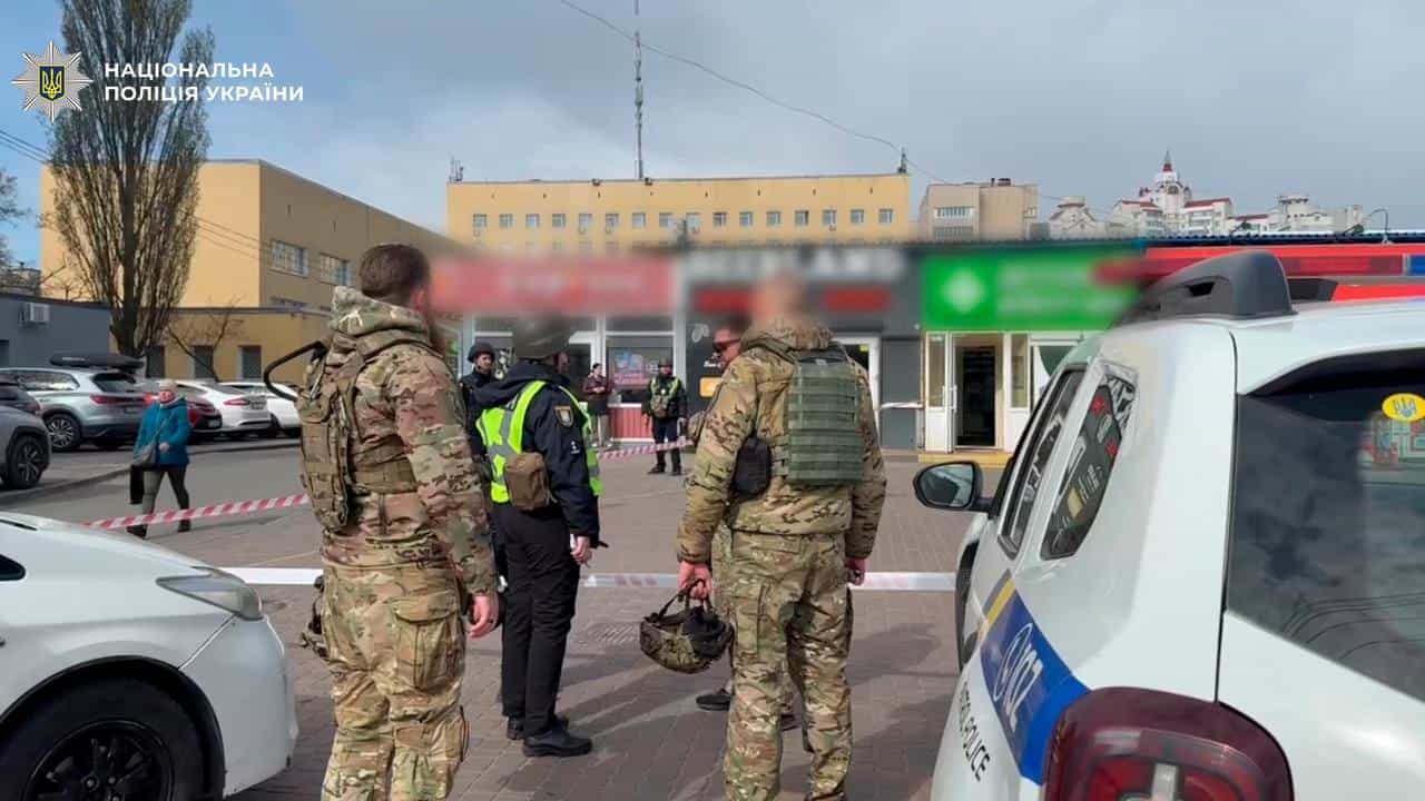 Не продали ліки — залишив у аптеці сумку «з тротилом»: …