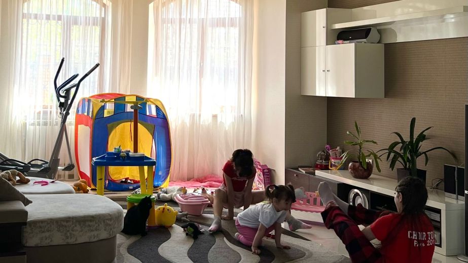 Вісім дітей під одним дахом: у Запоріжжі облаштовують житло для …