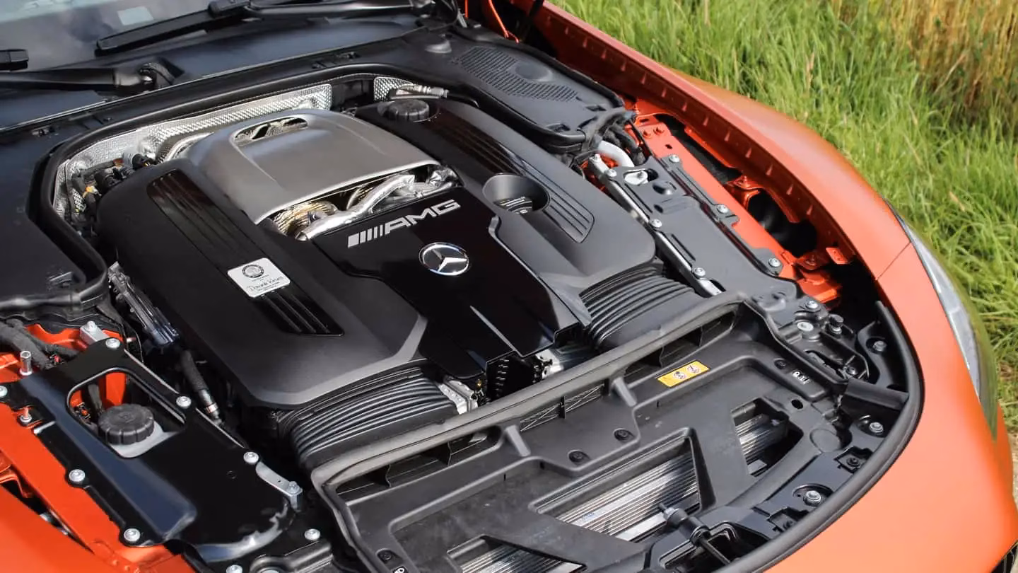 Новий двигун AMG V8 з’явиться цього року