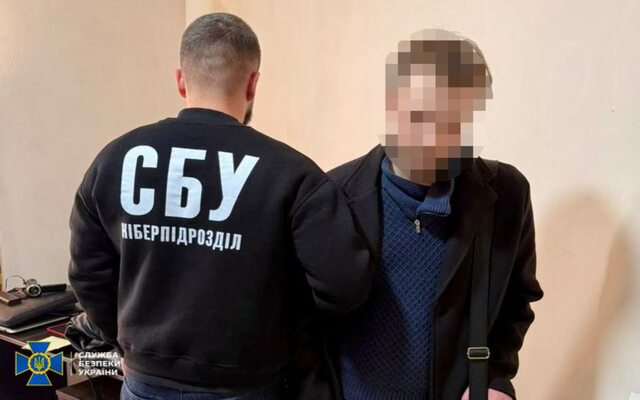 Шукав "легких грошей": агент РФ у Харкові підпалював авто військових …