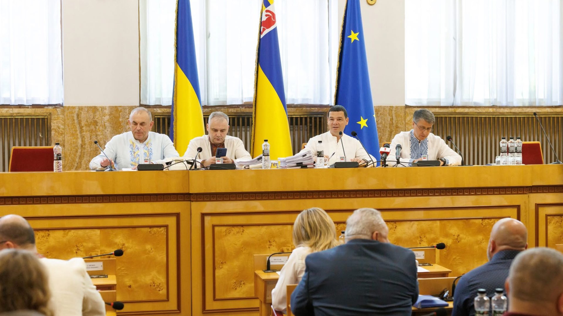 Нові правила для чиновників: на Закарпатті затвердили Кодекс етичної поведінки
