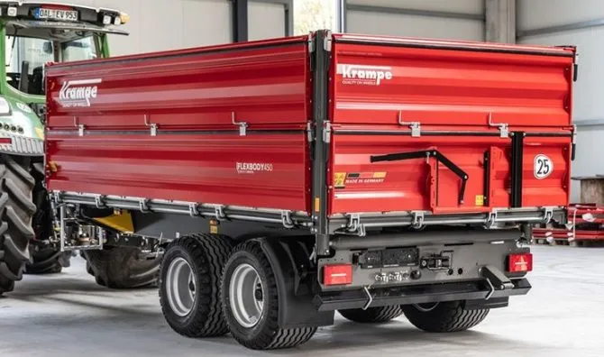 Krampe представив два тандемні самоскиди FlexBody