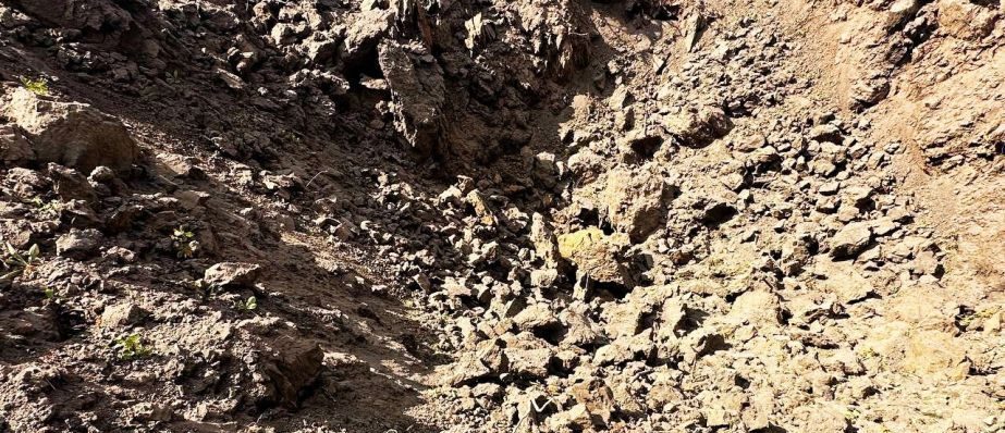 Нікопольський цвинтар зазнав обстрілу ворога