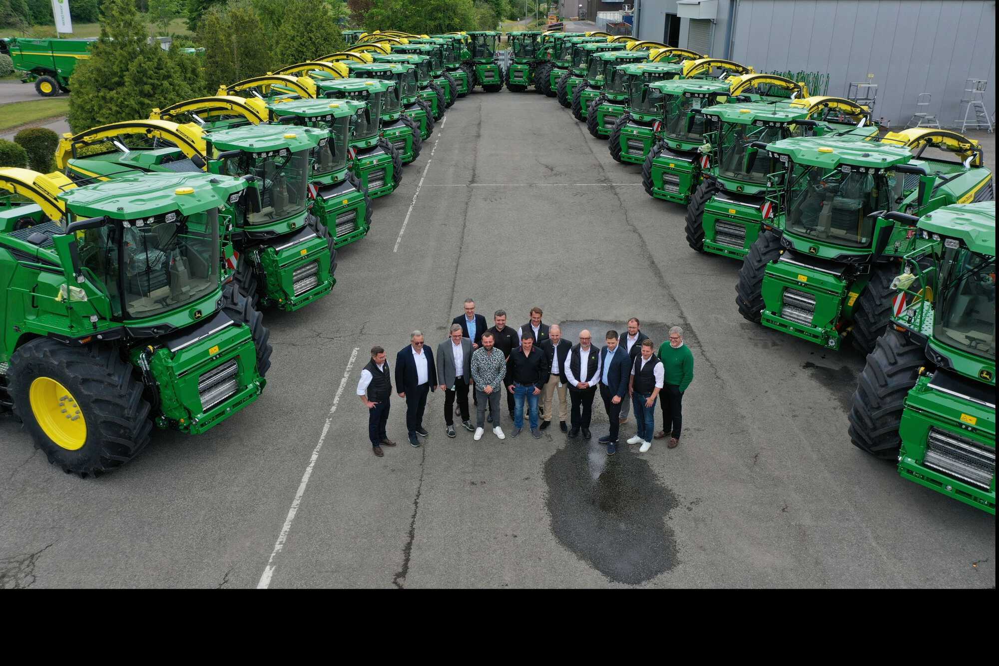 Німецький підрядник Köhl Harvest замовив 20 кормозбиральних комбайнів John Deere …