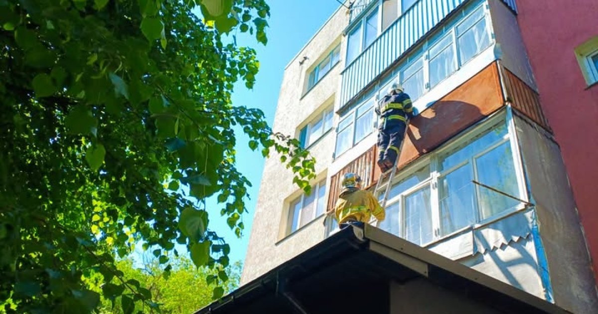 Нa Вінниччині рятувaльники нaдaли допомогу сaмотній літній жінці