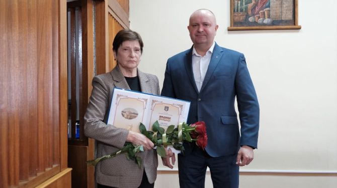Обласна рада посмертно нагородила трьох загиблих захисників перед початком сесії