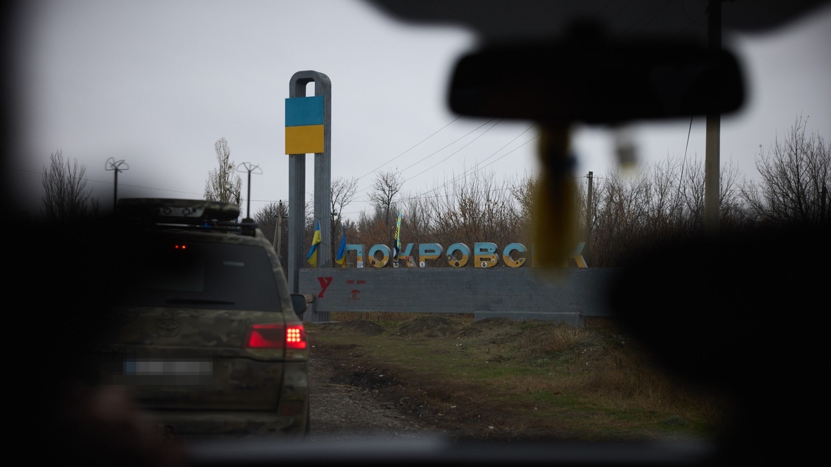 Оборона Покровська продовжує відтягувати на себе сили окупантів