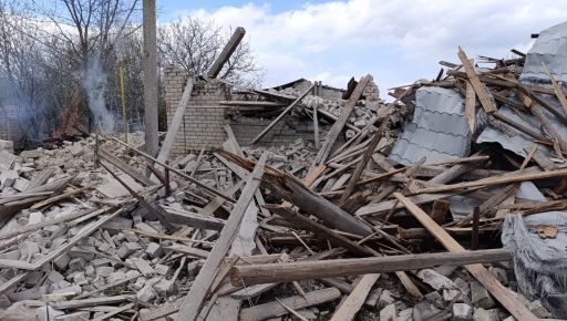 На Харківщині росіяни вдарили по будівлі цивільного підприємства