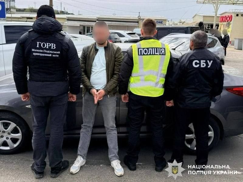 Обіцяв “вивезти” за кордон: на Вінниччині затримали організатора незаконної схеми