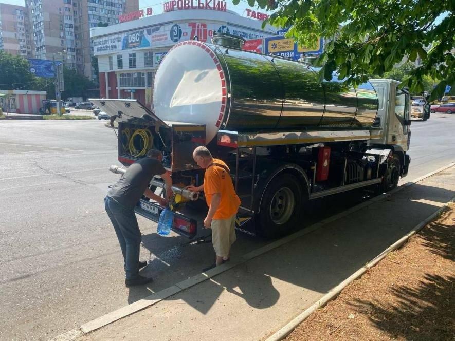 Одеситів попередили про 24-годинне припинення водопостачання в трьох районах міста