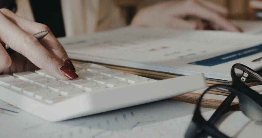 Одеські правоохоронці припинили діяльність фіктивної фірми, яка використовувала “чорну готівку” …