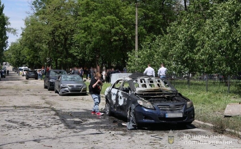 Окупанти завдали ракетного удару по Запоріжжю: троє людей поранені