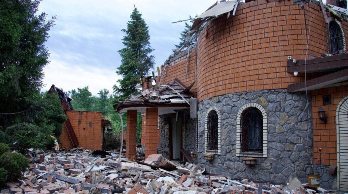 Окупанти завдали ударів по Дніпропетровщині, є жертва і поранені