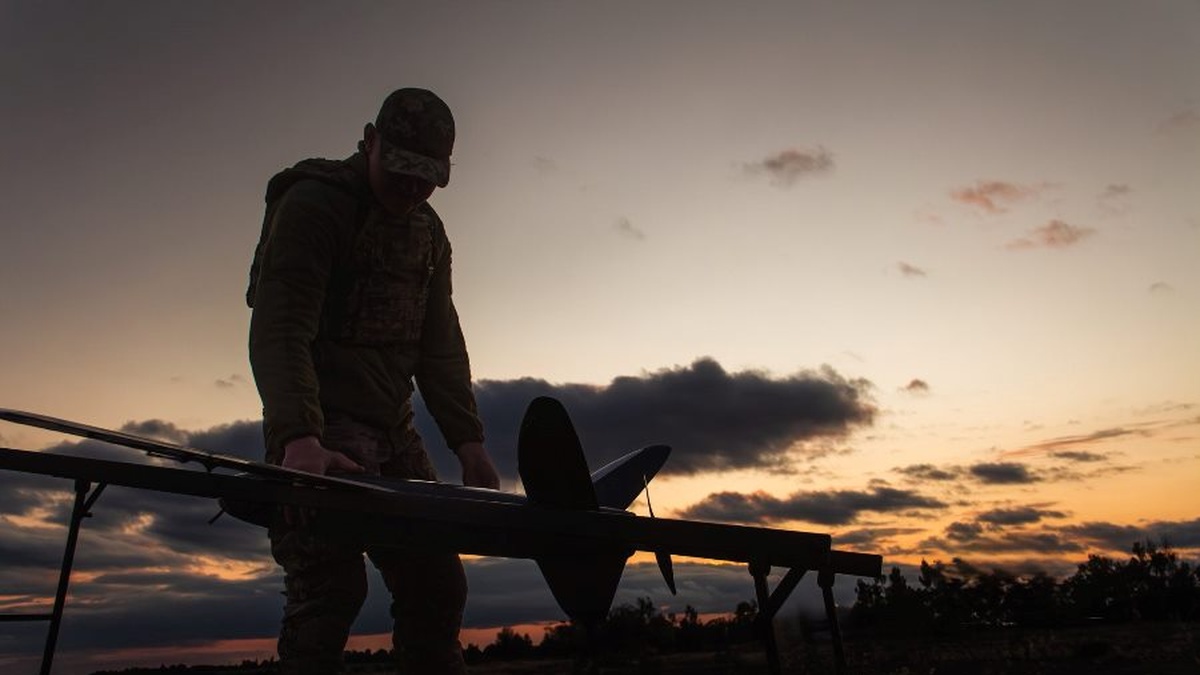 Окупанти запустили по Україні рекордні 948 дронів за добу, 906 …