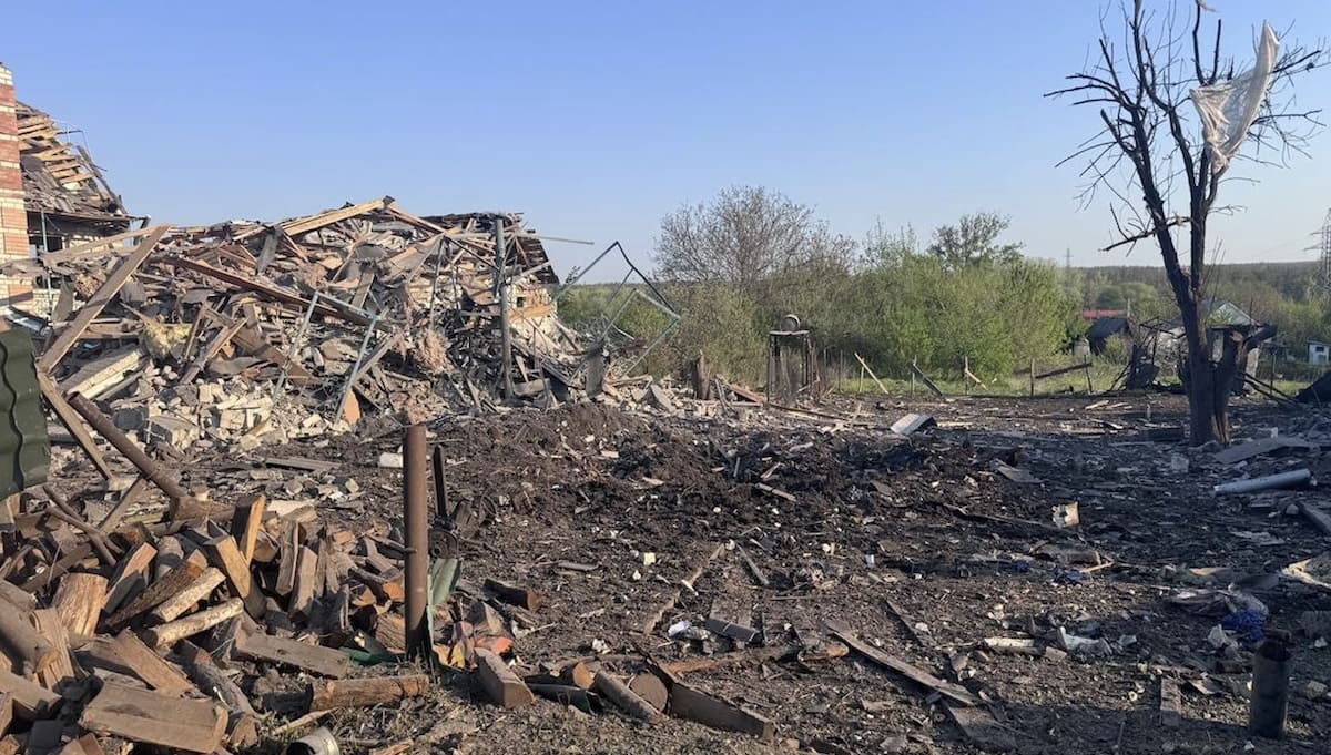 Окупанти обстріляли десять населених пунктів Донеччини протягом доби. Постраждали четверо …