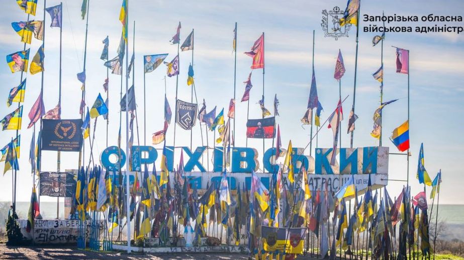 Росіяни обстріляли відому стелу на Оріхівському напрямку – кадри руйнувань