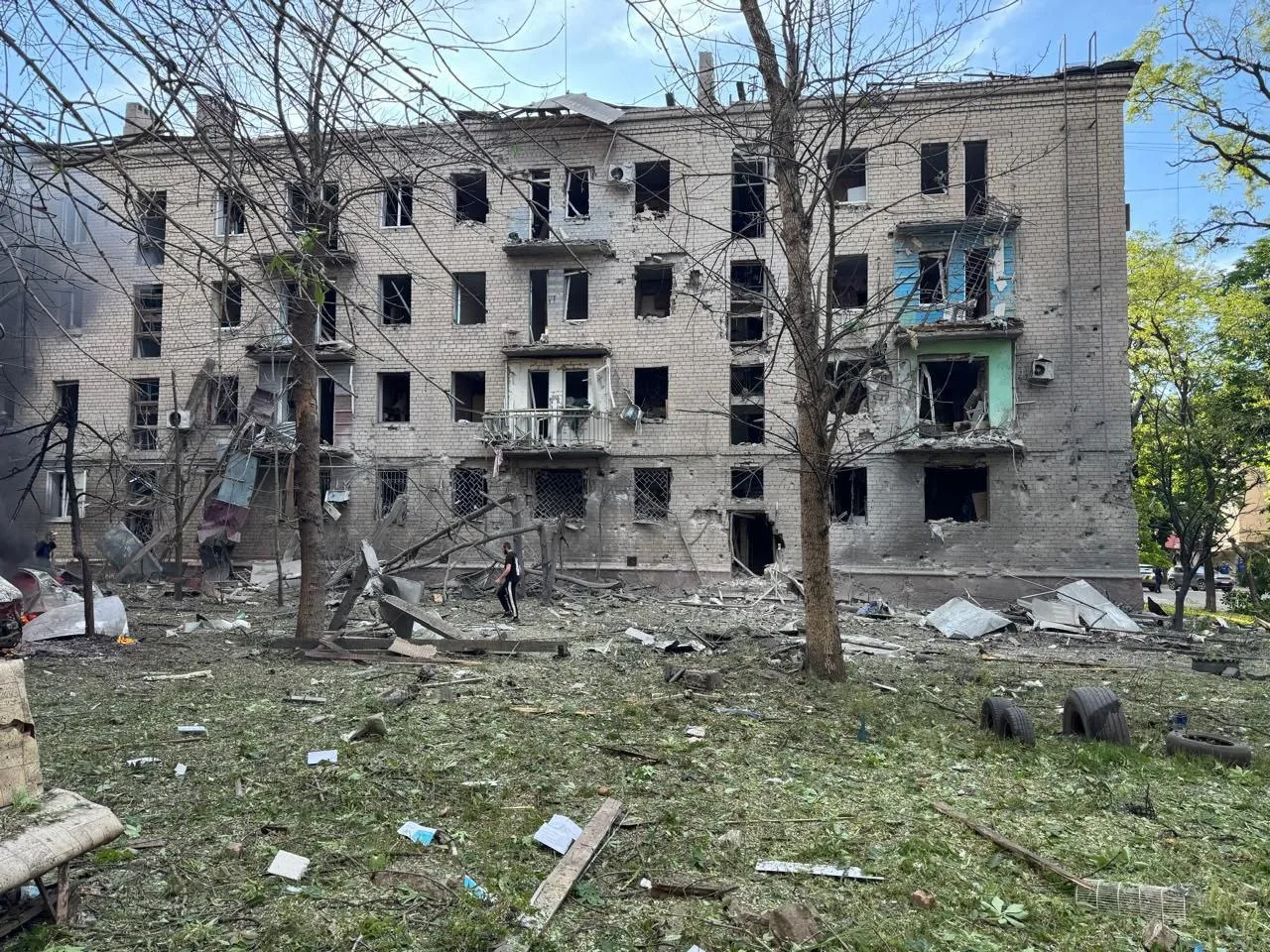 Окупанти скинули на центр Краматорська дві авіабомби, п’ять людей поранені