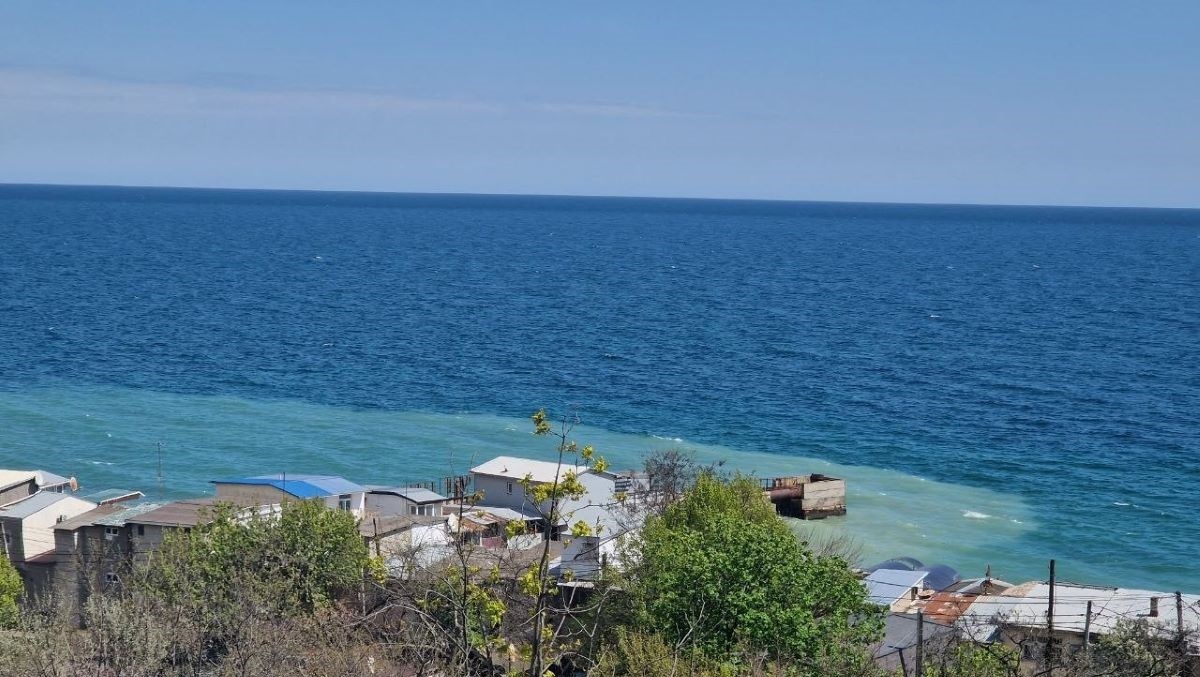 Олійна пляма в Чорному морі біля Одеси стрімко розширюється