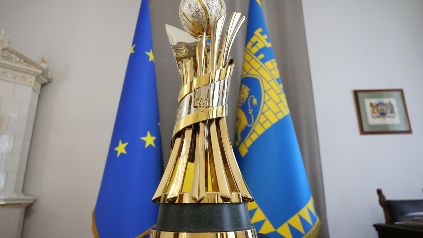 Оновлений Кубок України з футболу привезли до Львова. Де і …
