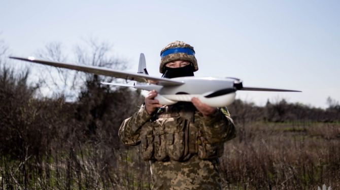 Оператори дронів 21 бригади бачать те, чого не бачить ворог